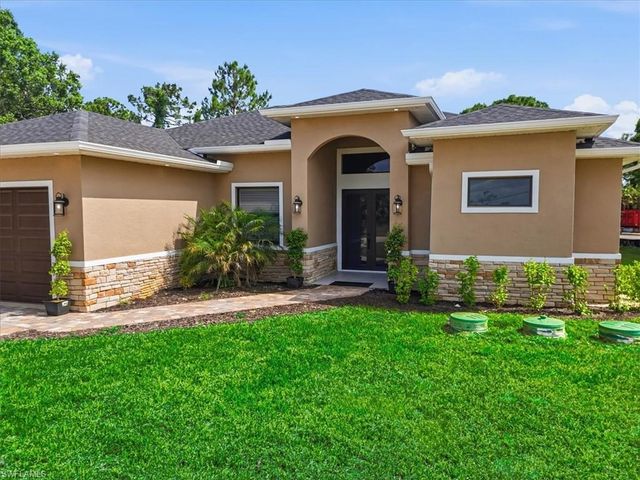 810 Sentinela BLVD, Lehigh Acres, FL 33974