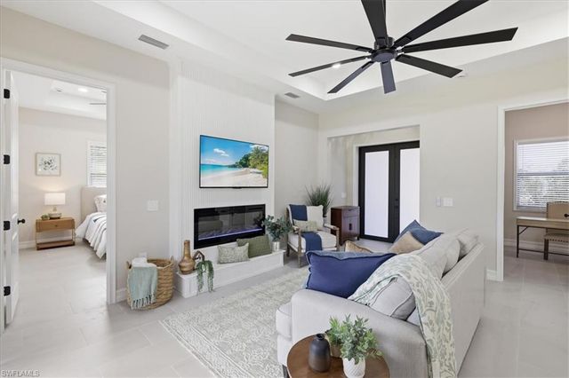 810 Sentinela BLVD, Lehigh Acres, FL 33974