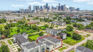 2618 Dennis Street, Houston, TX 77004