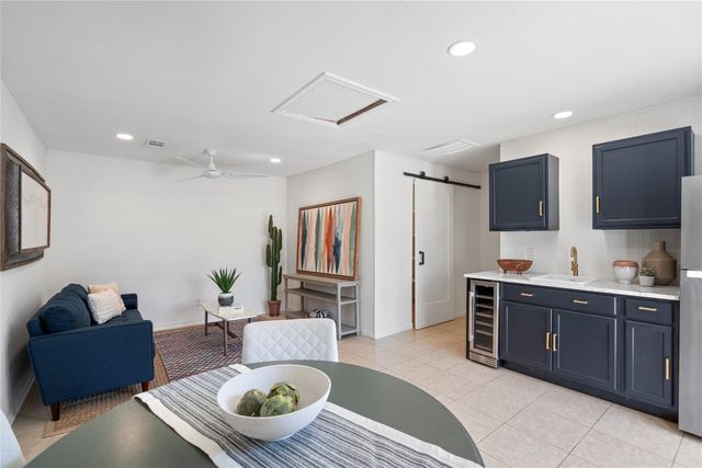 6211 Marquita Avenue, Dallas, TX 75214