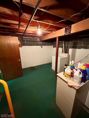 52 N 7Th St, Kenilworth Boro, NJ 07033