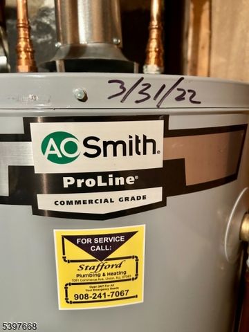 52 N 7Th St, Kenilworth Boro, NJ 07033