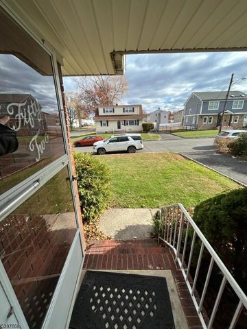 52 N 7Th St, Kenilworth Boro, NJ 07033