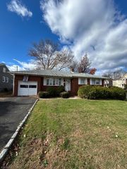 52 N 7Th St, Kenilworth Boro, NJ 07033