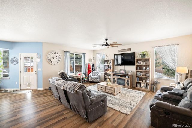 156 Osprey Court, Canon City, CO 81212