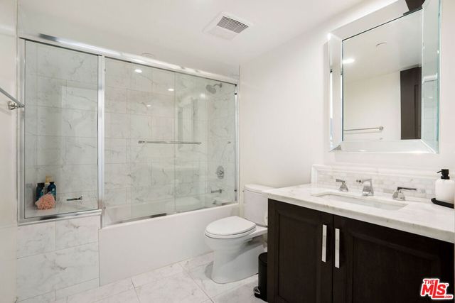 10523 Ashton Avenue 301, Los Angeles, CA 90024