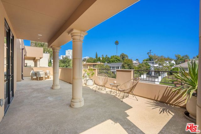 10523 Ashton Avenue 301, Los Angeles, CA 90024