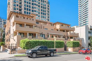 10523 Ashton Avenue 301, Los Angeles, CA 90024