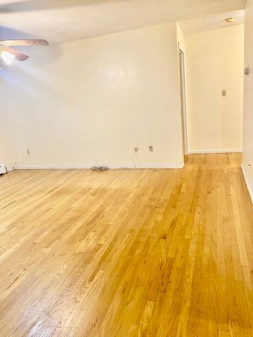 66 Bryon Rd 5, Boston, MA 02467