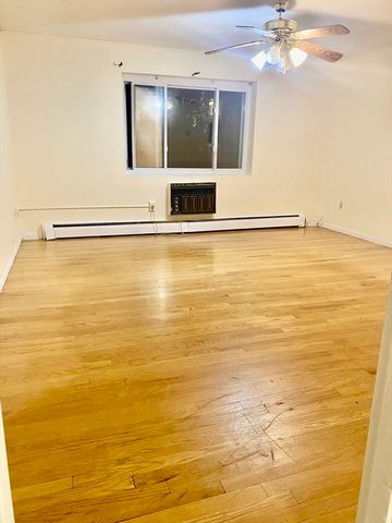 66 Bryon Rd 5, Boston, MA 02467