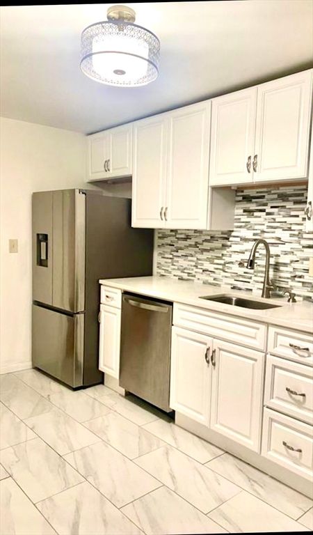 66 Bryon Rd 5, Boston, MA 02467