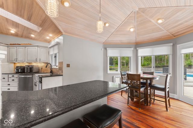 1126 Timber Climb Drive, Avon, IN 46123