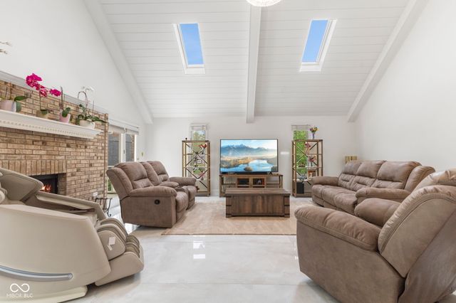1126 Timber Climb Drive, Avon, IN 46123