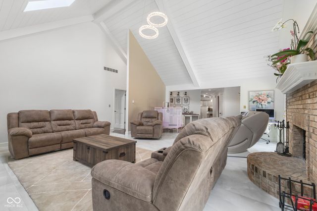 1126 Timber Climb Drive, Avon, IN 46123