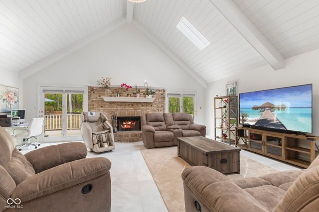 1126 Timber Climb Drive, Avon, IN 46123