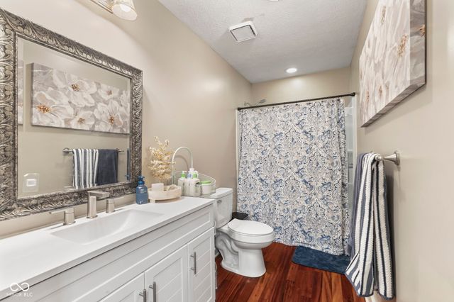 1126 Timber Climb Drive, Avon, IN 46123