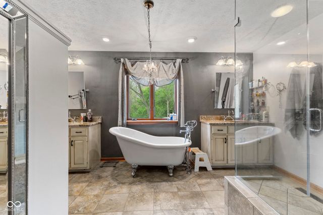 1126 Timber Climb Drive, Avon, IN 46123