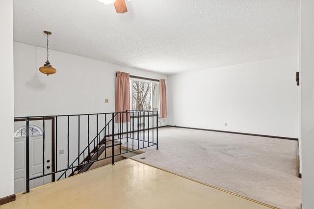 3907 Conroy Trail, Inver Grove Heights, MN 55076