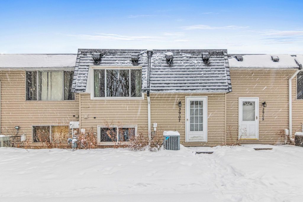 3907 Conroy Trail, Inver Grove Heights, MN 55076