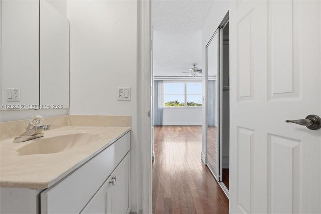 2521 NW 104th Ave 302, Sunrise, FL 33322
