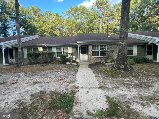 152 CLUB PL, Galloway, NJ 08205