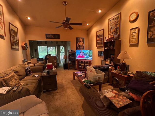 152 CLUB PL, Galloway, NJ 08205