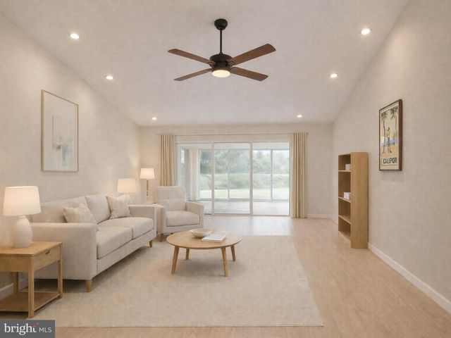 152 CLUB PL, Galloway, NJ 08205