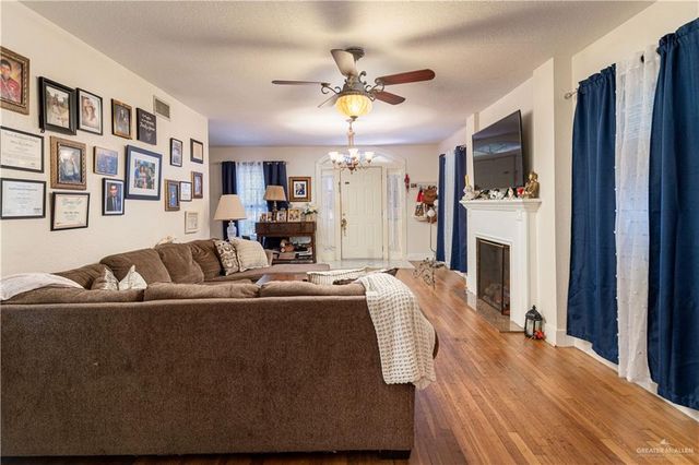 117 W Pierce Avenue, Harlingen, TX 78550