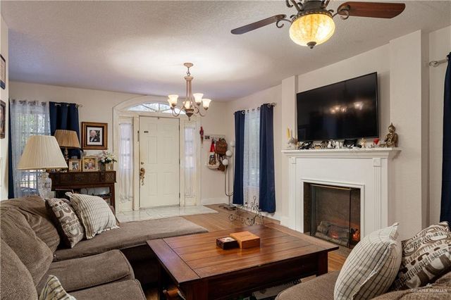 117 W Pierce Avenue, Harlingen, TX 78550