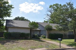 401 Gingerbread Lane, Waxahachie, TX 75165