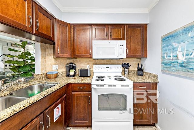 952 WEST BEACH Boulevard 314, Gulf Shores, AL 36542