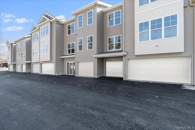 75 Forester Avenue 116, Warwick, NY 10990