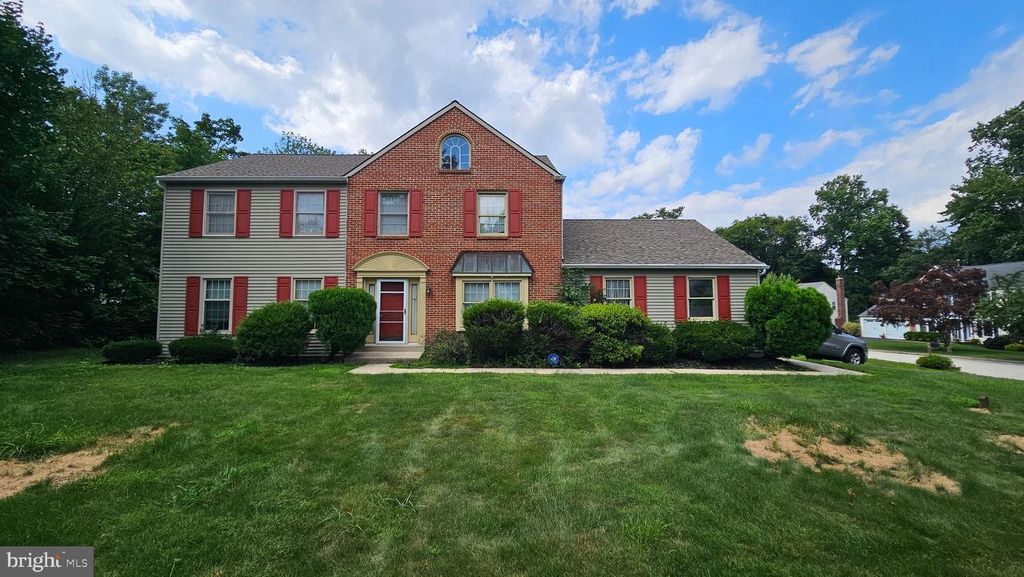 2 BARRISTER CT, Haverford, PA 19041