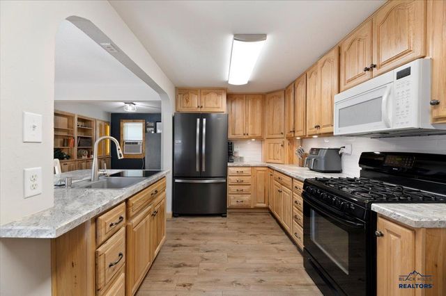 729 LAZELLE, Sturgis, SD 57785