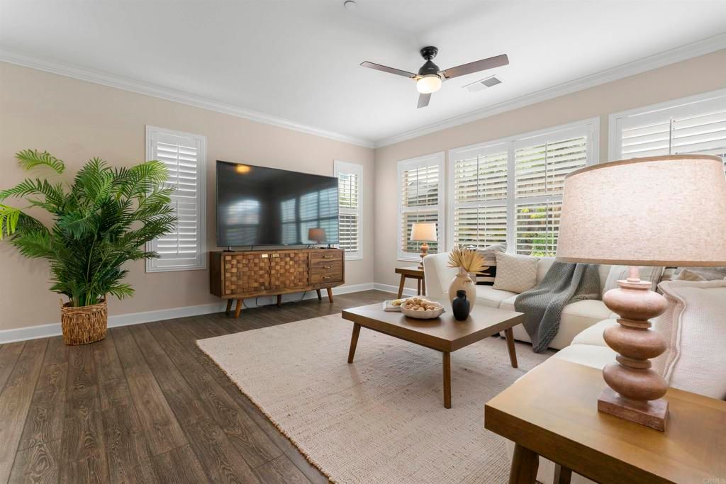 Image 10 of property listing at 1077 Calle Pilares, Chula Vista, CA 91913