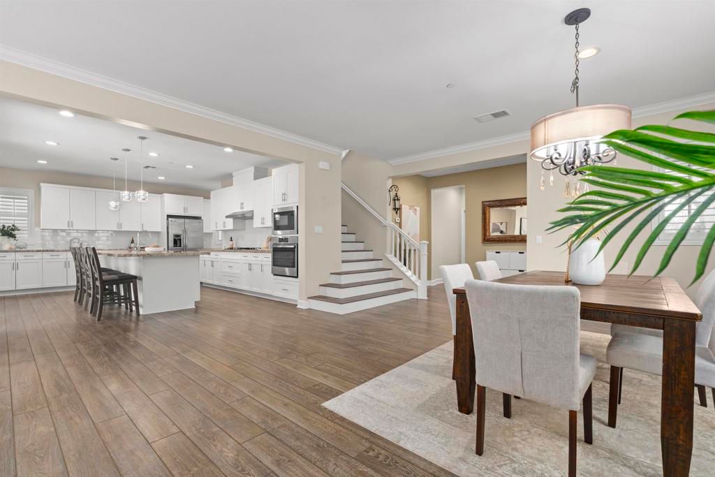 Image 9 of property listing at 1077 Calle Pilares, Chula Vista, CA 91913