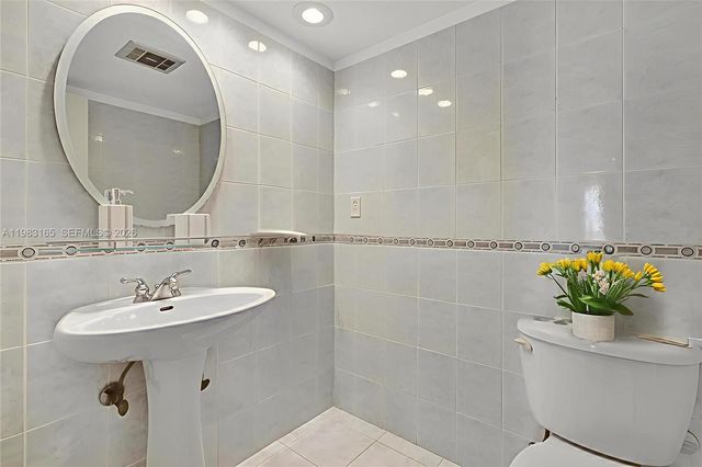 20100 W Country Club Drive 1003, Aventura, FL 33180