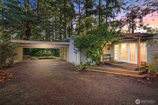 12117 SE 26th Street, Bellevue, WA 98005