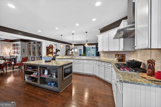 1050 DOCKSIDE Place, Greensboro, GA 30642