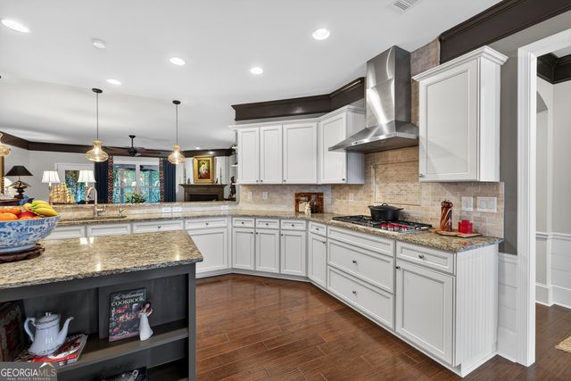 1050 DOCKSIDE Place, Greensboro, GA 30642