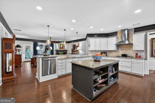 1050 DOCKSIDE Place, Greensboro, GA 30642