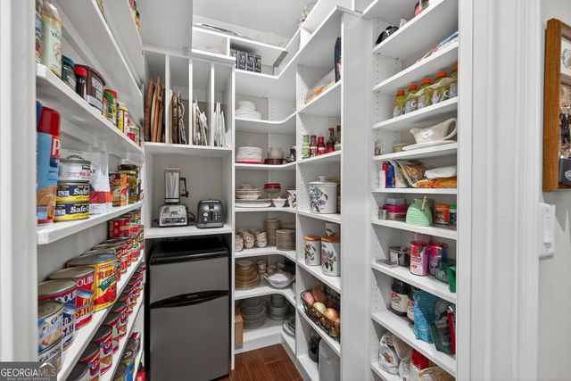 1050 DOCKSIDE Place, Greensboro, GA 30642