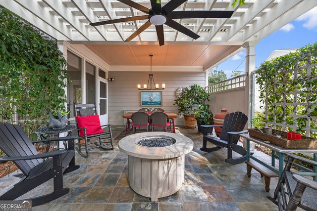 1050 DOCKSIDE Place, Greensboro, GA 30642