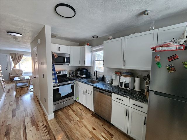 198 Sunbury Street, Providence, RI 02908