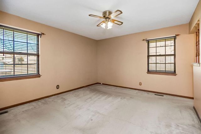 2805 SW Jackson Street, Blue Springs, MO 64015