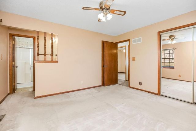 2805 SW Jackson Street, Blue Springs, MO 64015