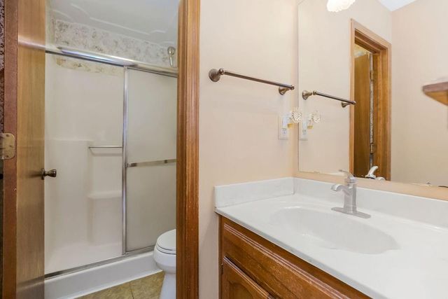 2805 SW Jackson Street, Blue Springs, MO 64015