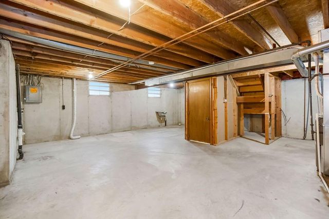 2805 SW Jackson Street, Blue Springs, MO 64015