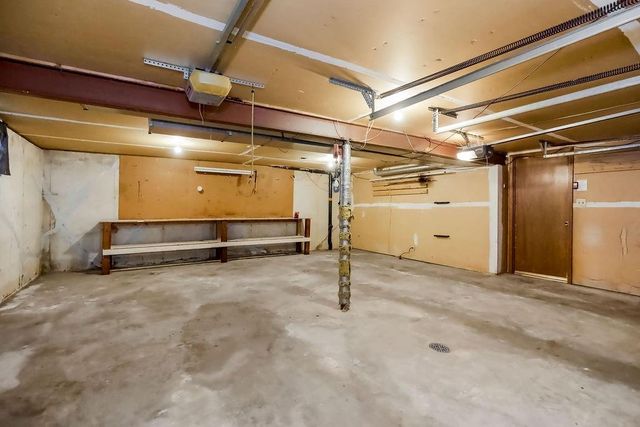 2805 SW Jackson Street, Blue Springs, MO 64015