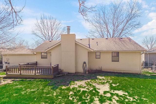 2805 SW Jackson Street, Blue Springs, MO 64015